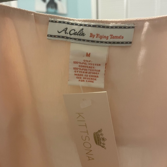 Pink blouse - Picture 2 of 3